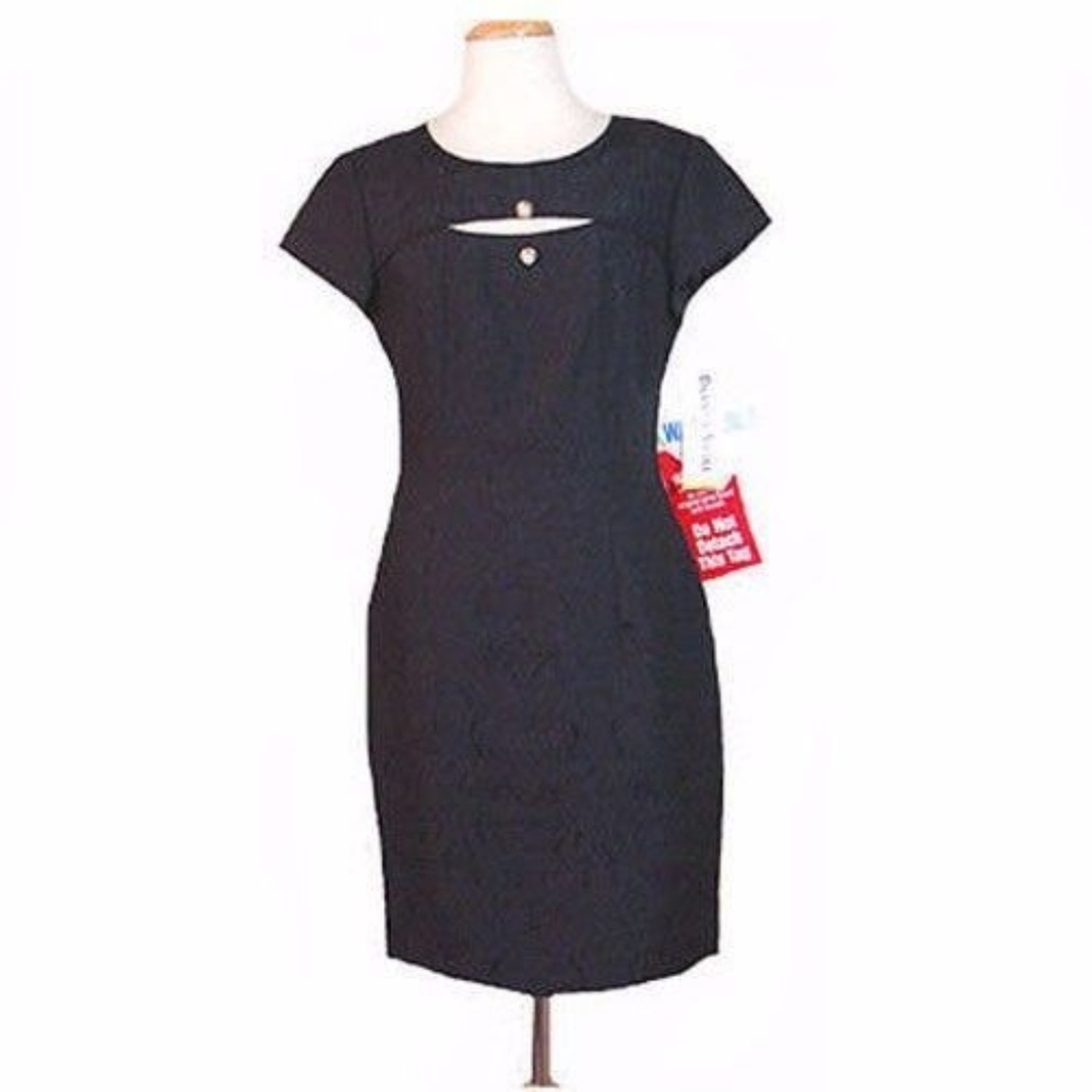 Black Dress NWT Danny & Nicole Key Hole Opening